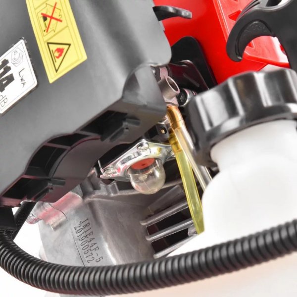 Bensindriven gr�strimmer p� hjul - 52 cc